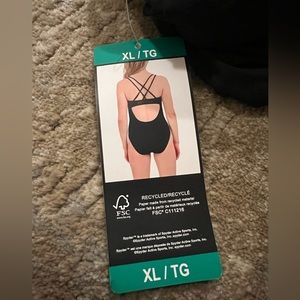 New with tags ! Size XL Spyder bathing suit